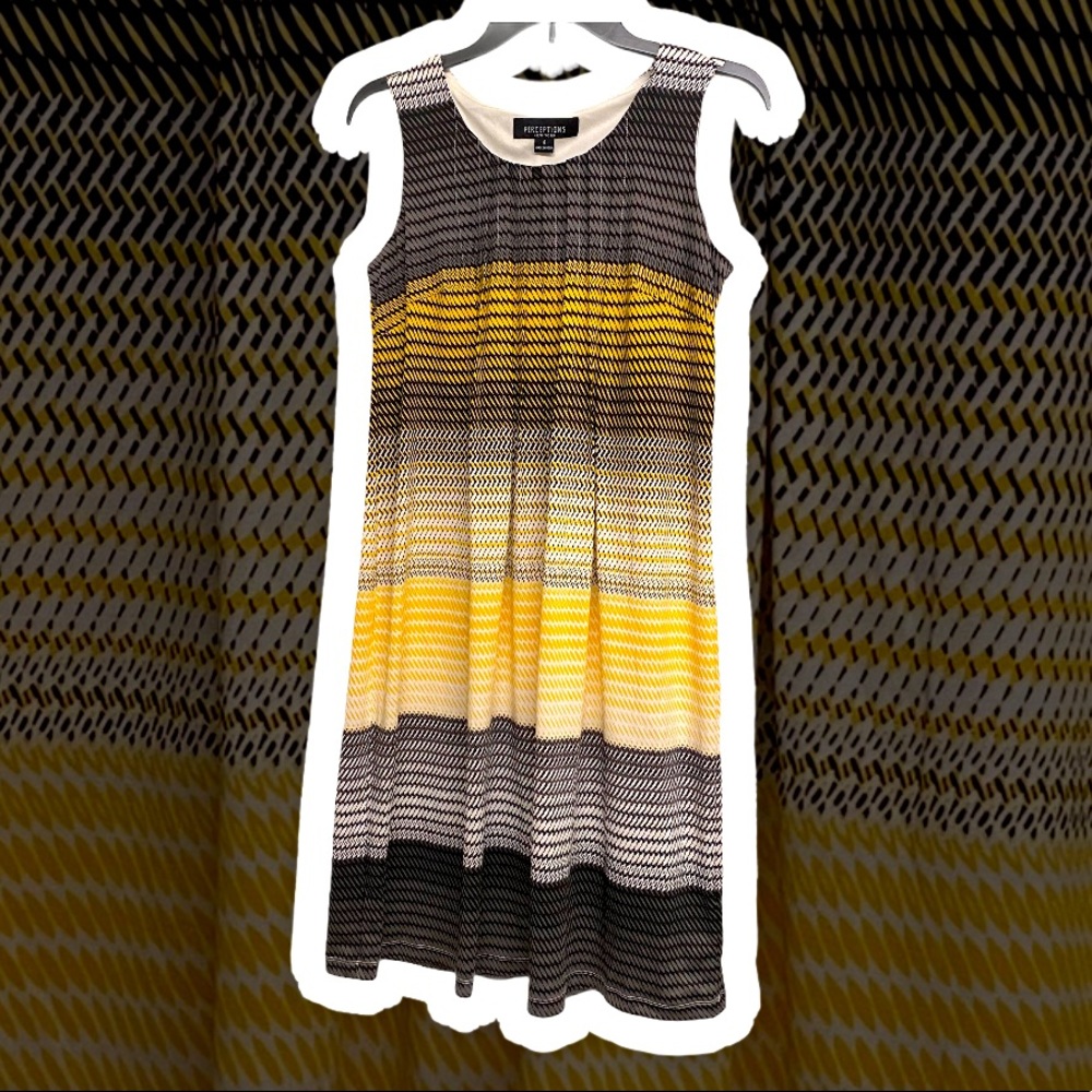 Patterned pleated dress - Small - Perceptions New York